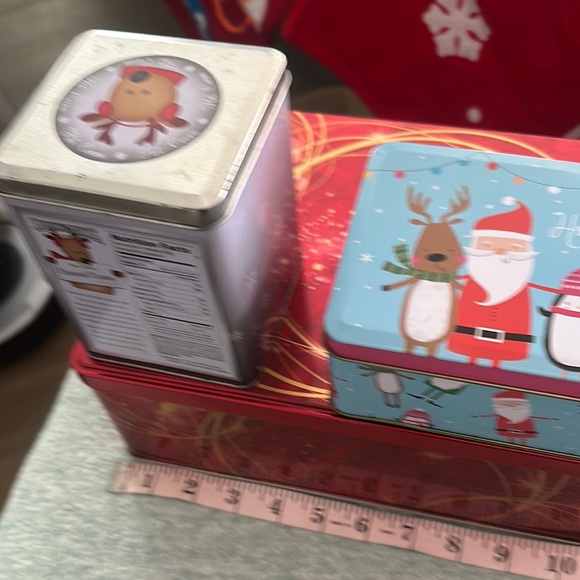 Festive Holiday Tin Set - Red, Silver, Blue - Picture 14 of 16